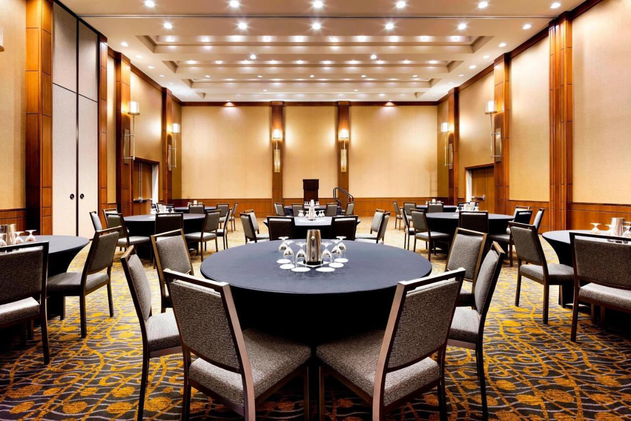 Отель Le Westin Монреаль Экстерьер фото
